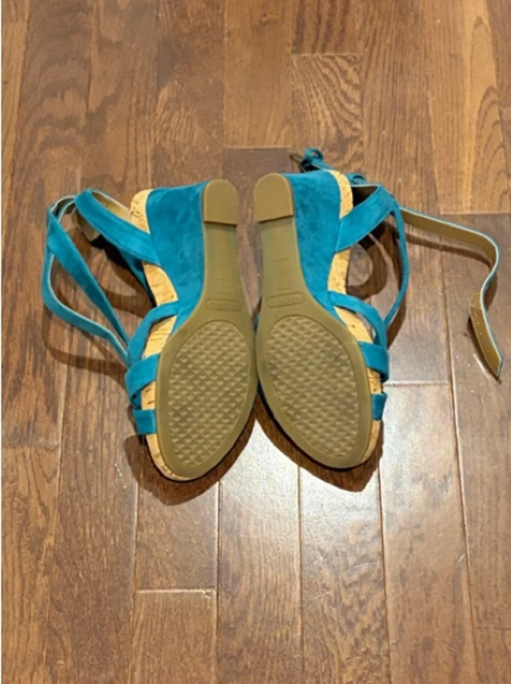 AEROSOLES teal suede
